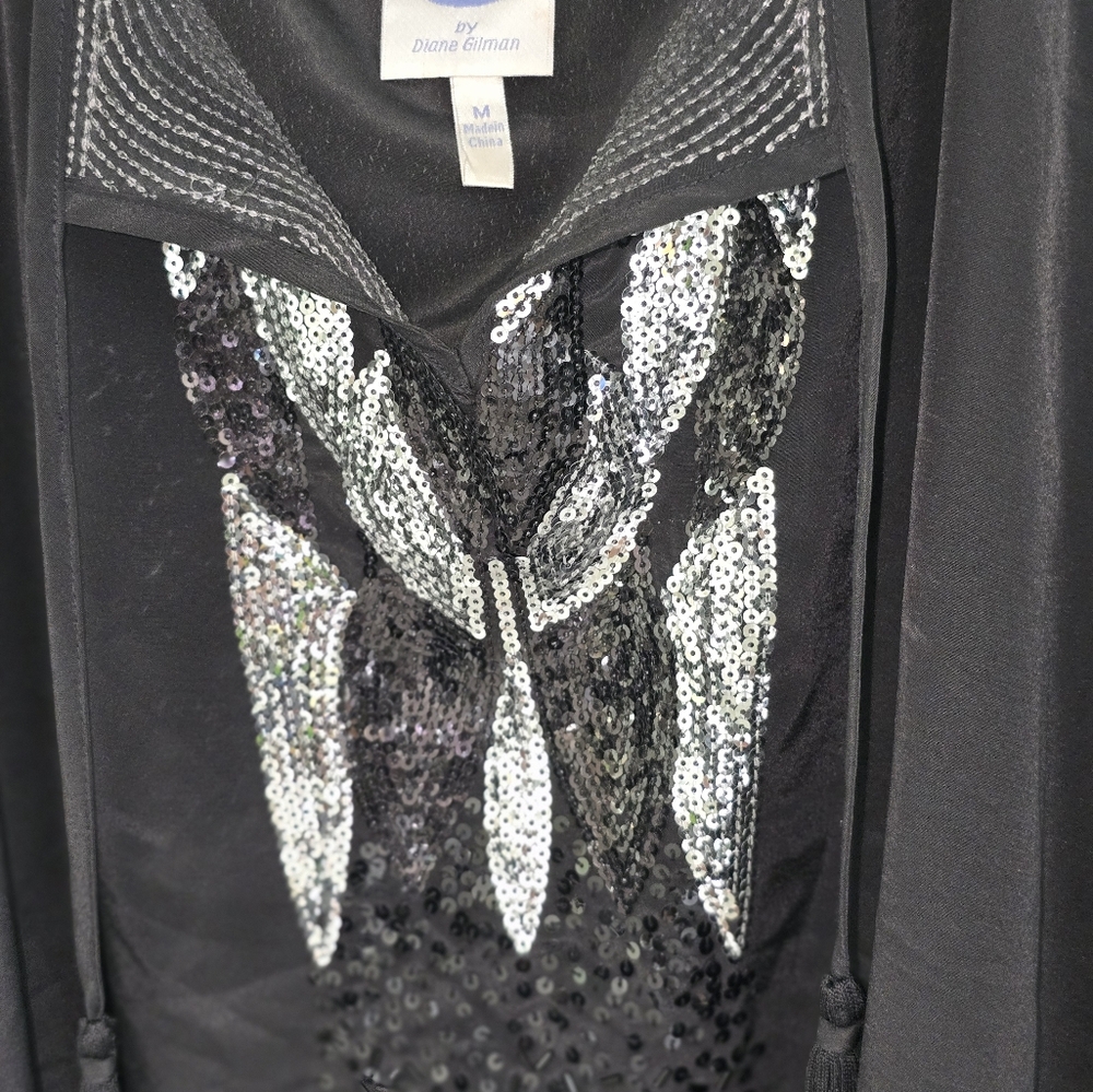 DIANE GILMAN BLACK PONCHO - Picture 3 of 6